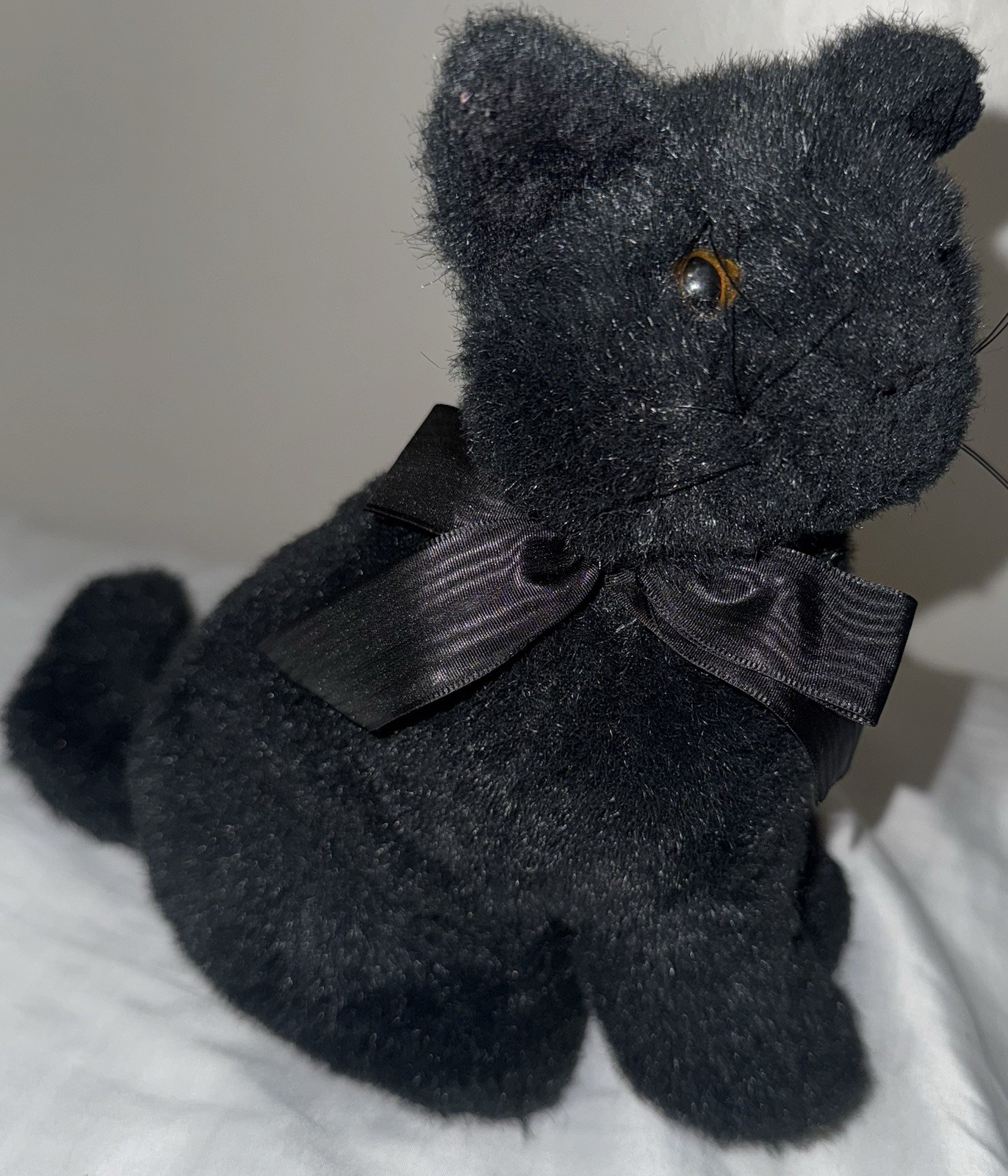 Heartline Black Kitty Cat Plush Hallmark Vintage Halloween Kitten 8 Inch Sitting