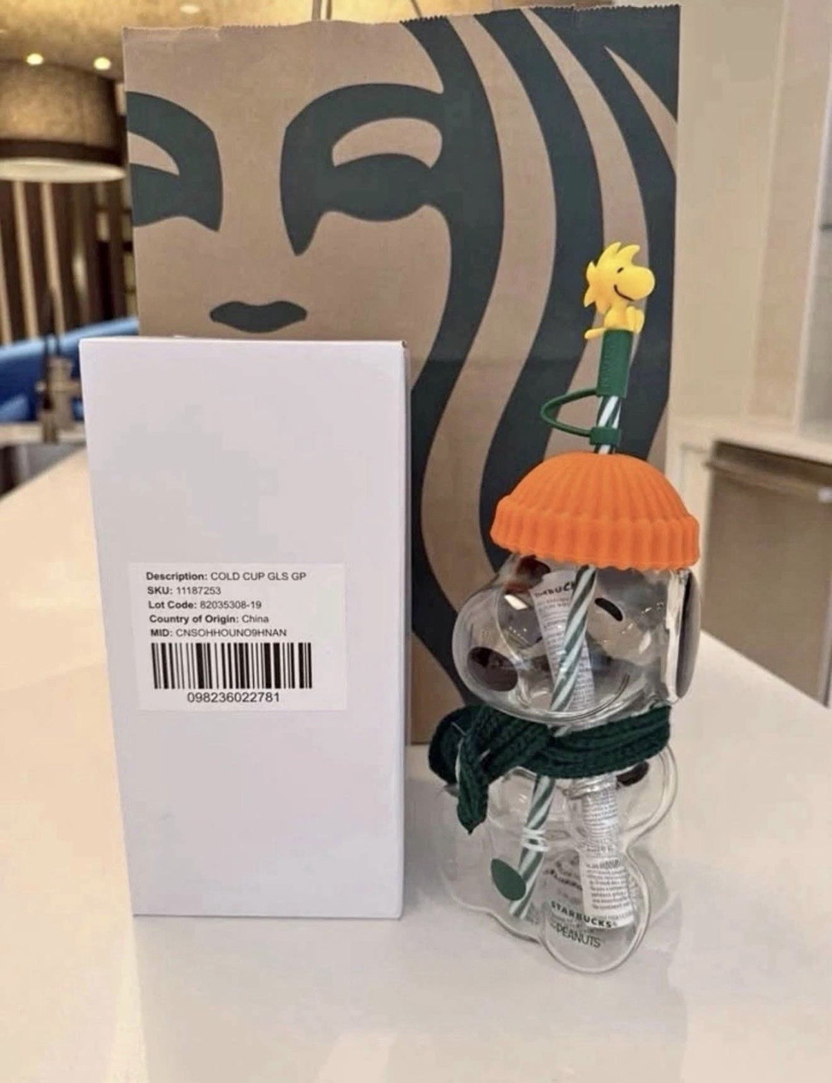 AUTHENTIC Starbucks × Peanuts Snoopy Collab Glass Cup 22oz NEW US With Box AUTHENTIC Starbucks × Peanuts Snoopy Collab Glass Cup 22oz NEW US With Box