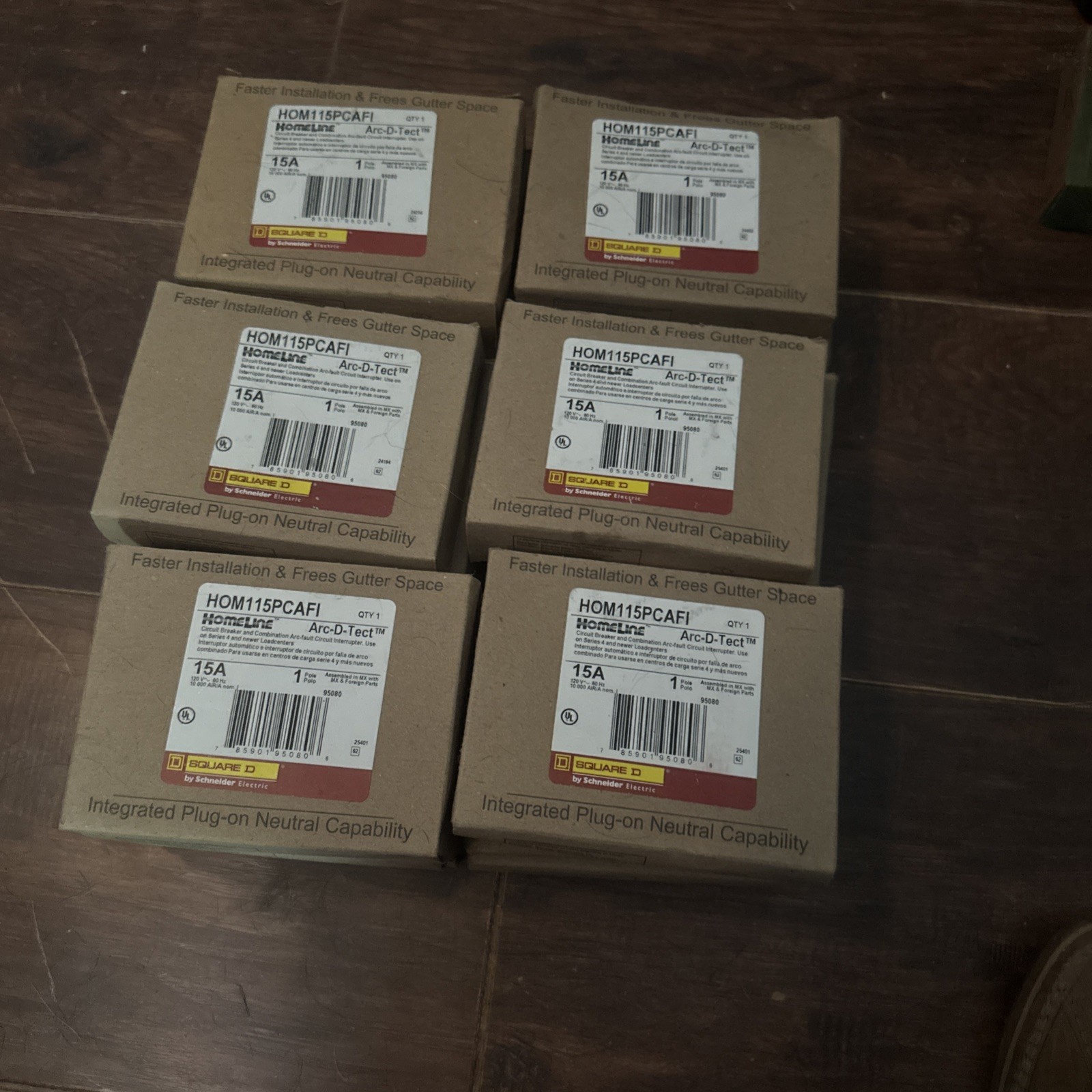 NEW Square D HOM115PCAFI Plug-On Neutral 15 Amp 1 Pole Circuit Breaker Lot Of 6