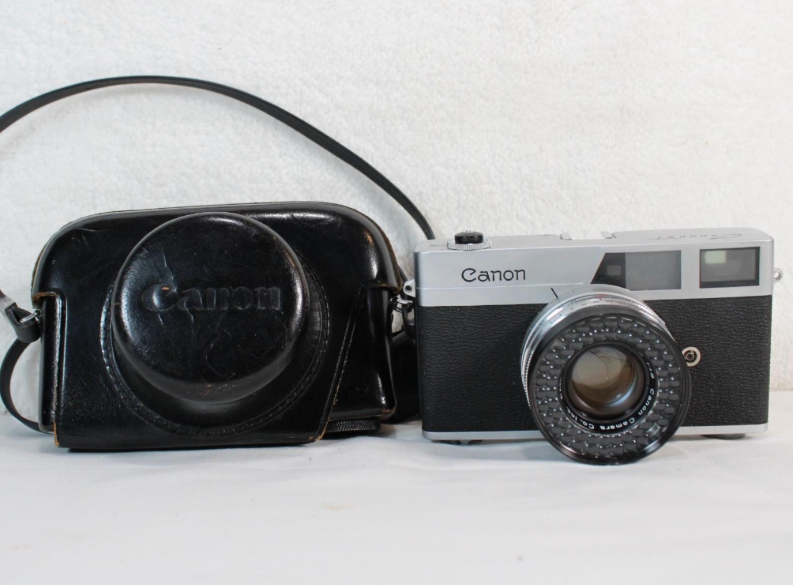 Vintage Canon Canonet Film Camera Lens 45MM 1:1.9 For Parts AS IS