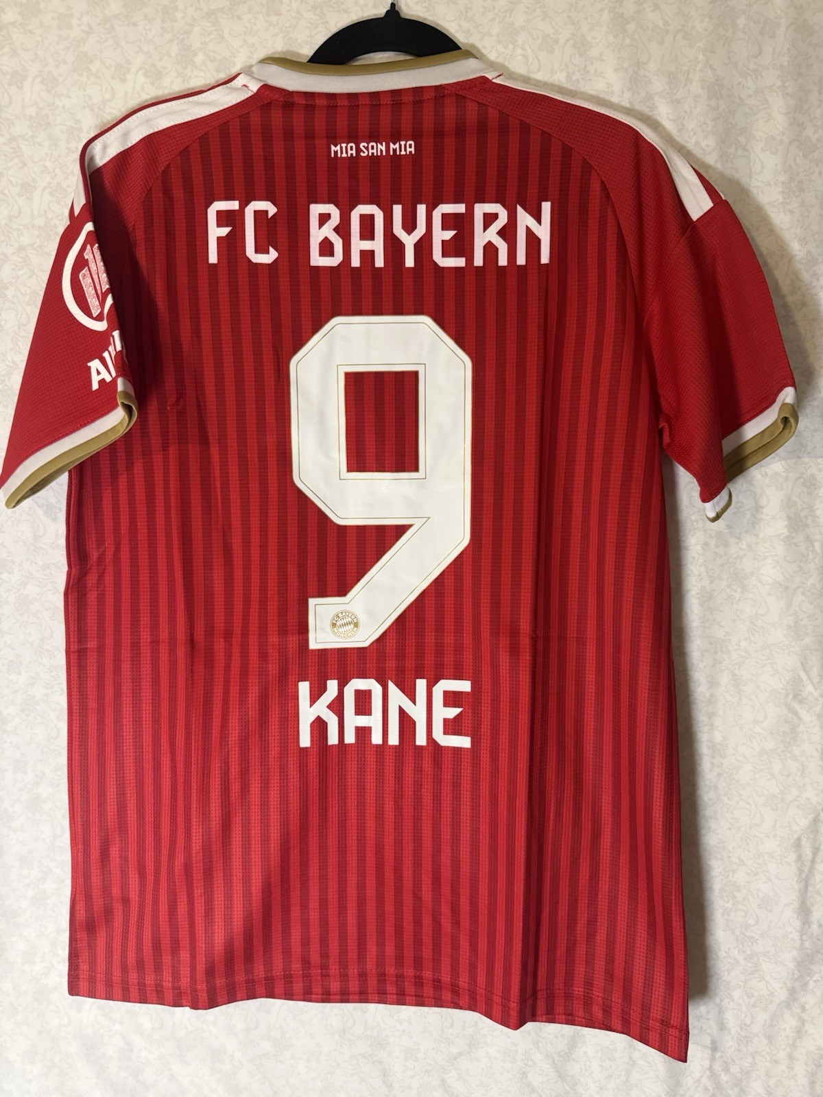 FC Bayern Munich Harry KANE #9  Soccer Jersey *****Size S *****