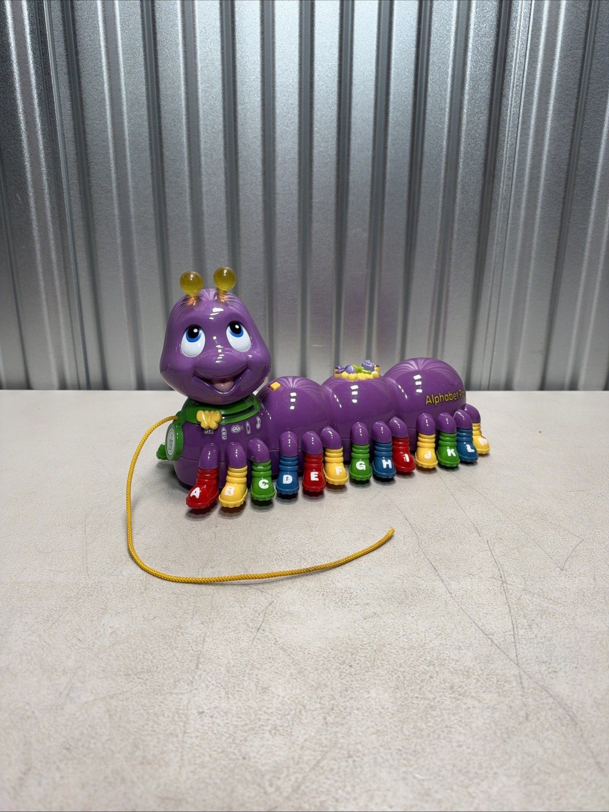 2001 LeapFrog Alphabet Pal Purple Caterpillar ABC Letters Music Works Vinta L456