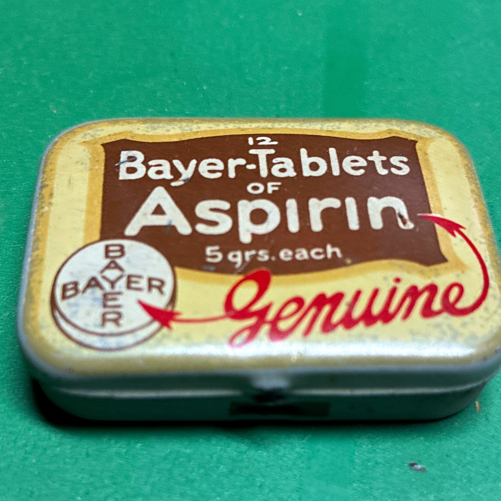 Bayer Vintage Genuine Tablets of Aspirin 5 grs. Each Small Metal Tin Case Bayer Vintage Genuine Tablets of Aspirin 5 grs. Each Small Metal Tin Case