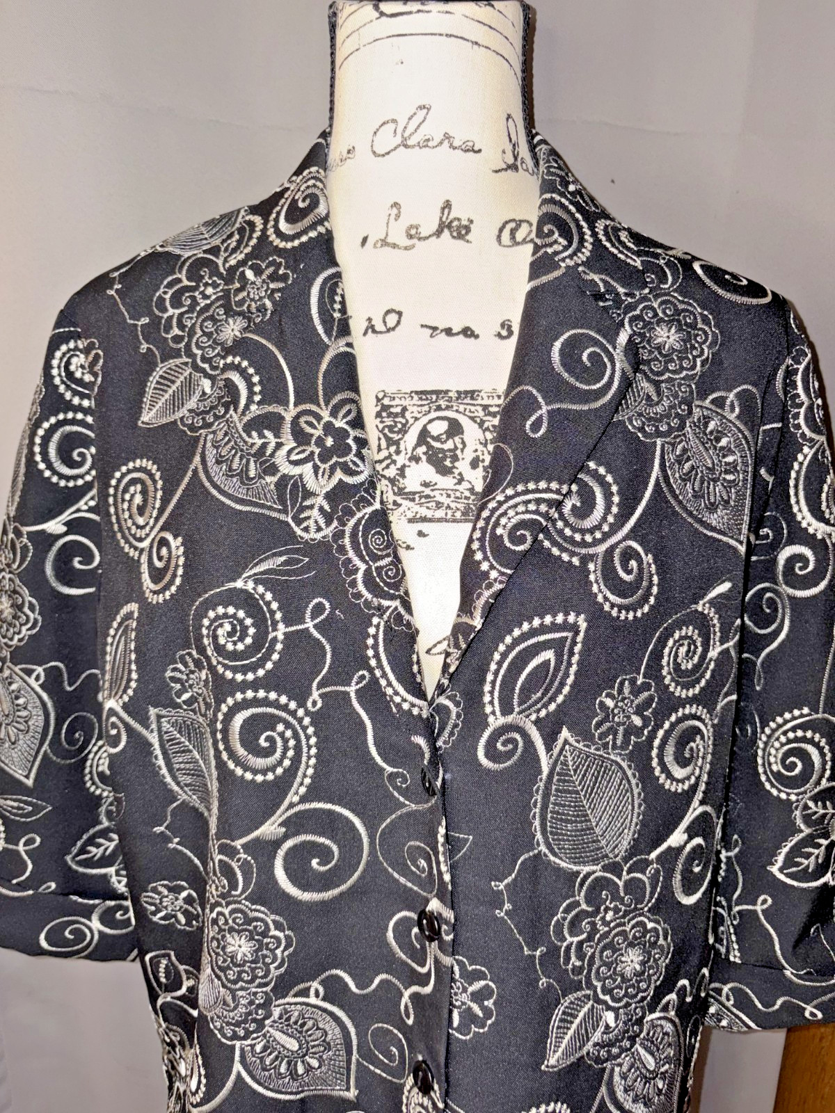 Vintage BonWorth Black White Paisley Embroidered Shirt Jacket Small Petite Artsy