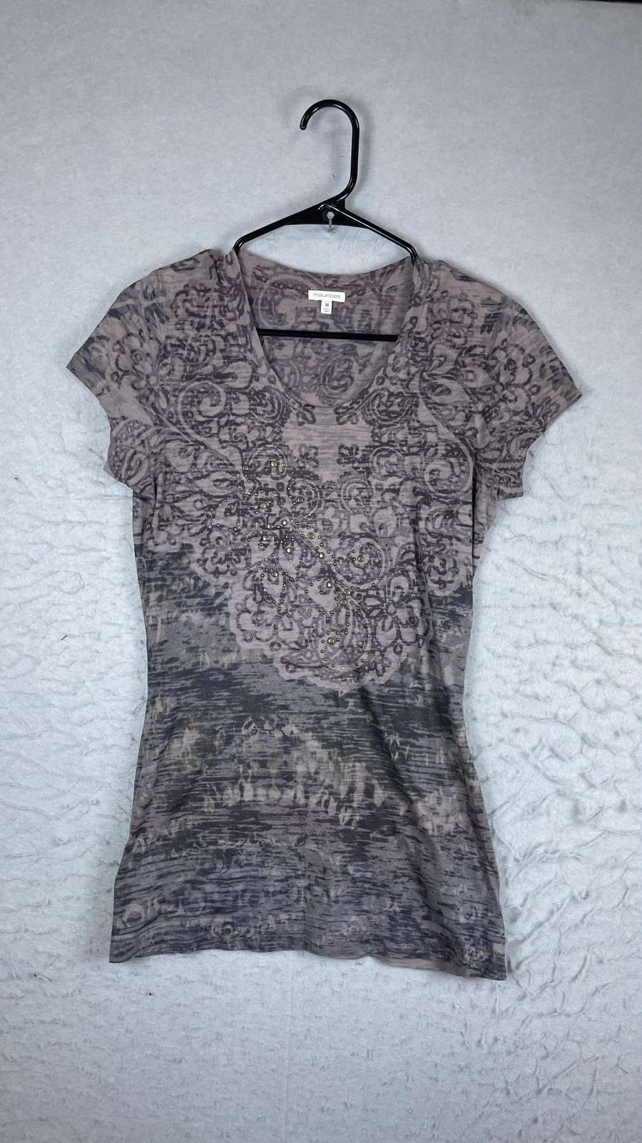 Maurices Shirt Womens Medium Gray Scoop Neck Short Sleeve Paisley Studded