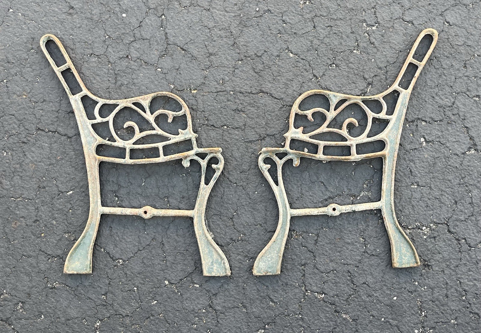 Antique Cast Iron Bench Ends Victorian Style Park Garden Decor Vintage