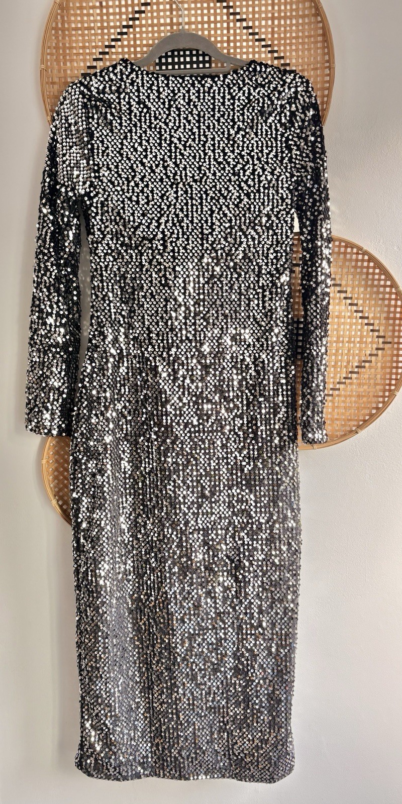 Stunning Women’s Silver Sequin Scoop Back Long Dress  Size Medium Joseph Style.