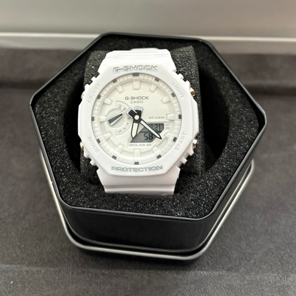 Casio G-SHOCK Analog-Digital Quartz 200m White Resin Strap w/ Box Papers