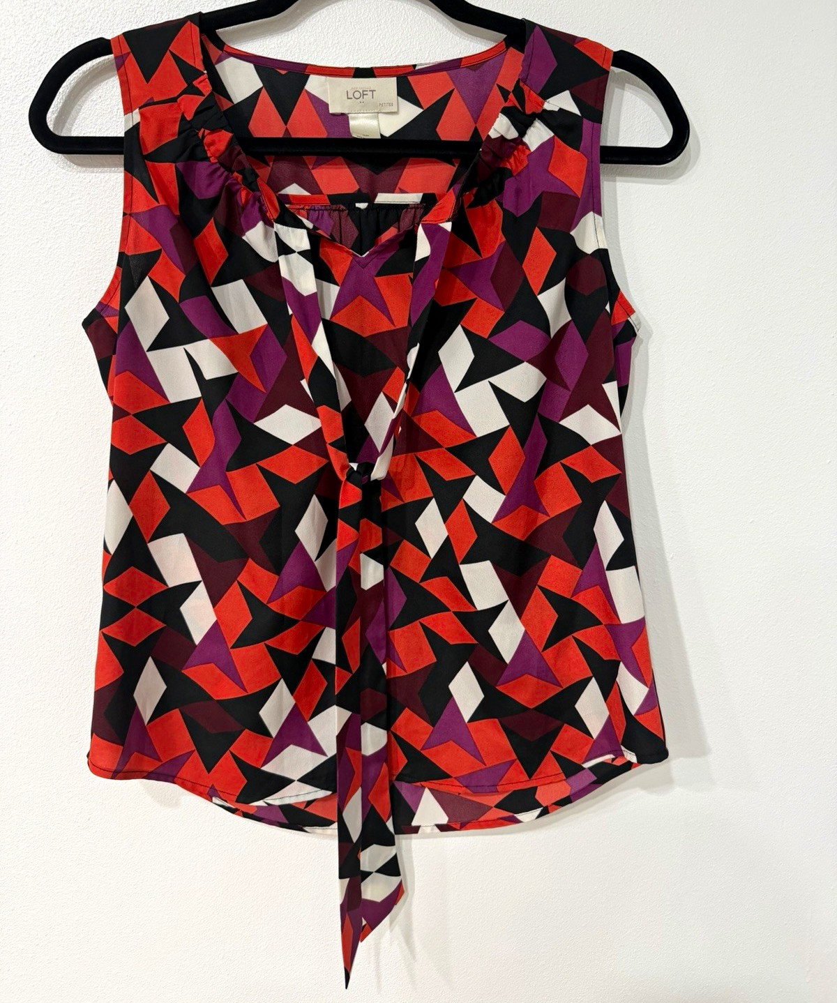 LOFT Women Petites PS Sleeveless Geometric V-Neck Tie Front Blouse Multicolor