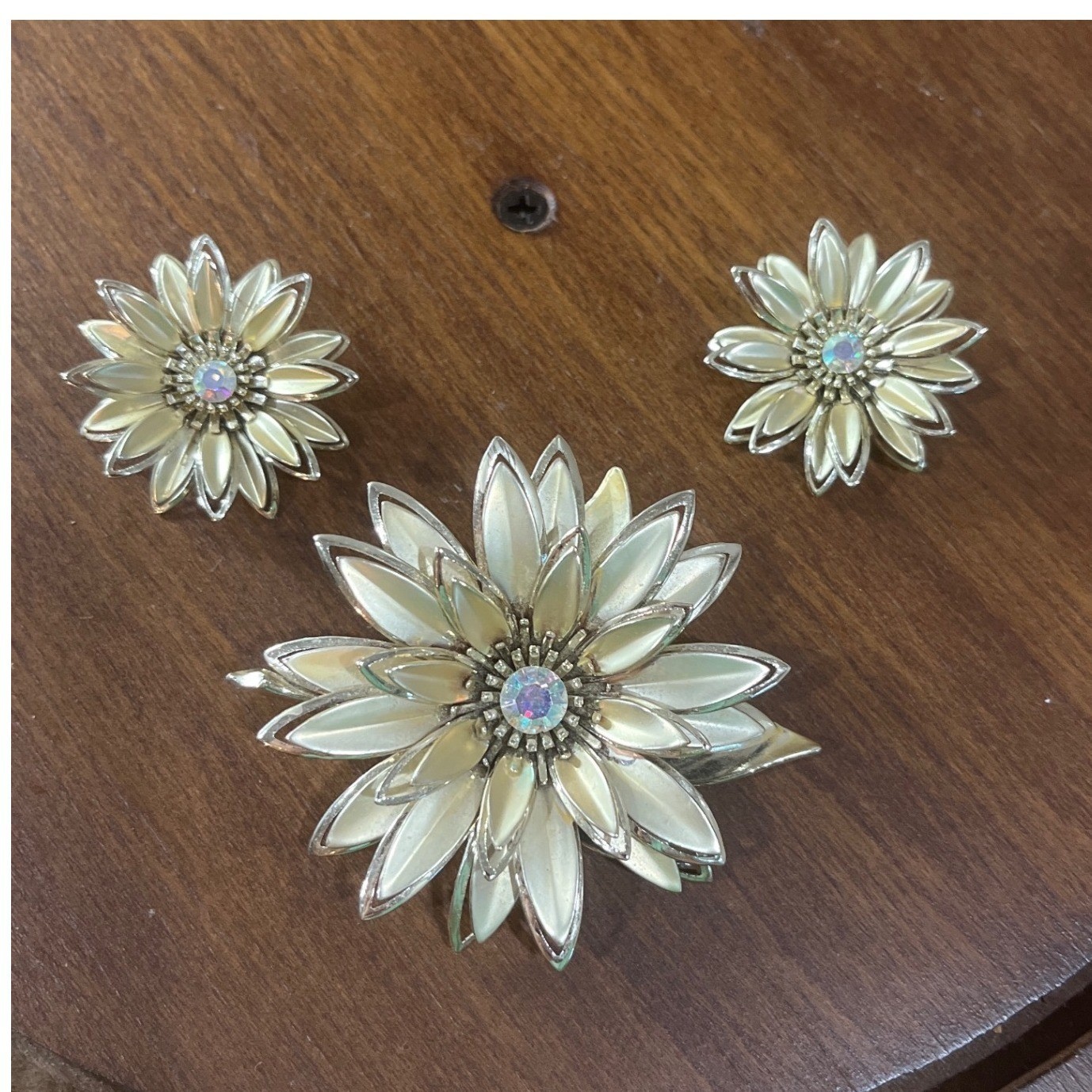 Vtg Unmarked Goldtone Floral Brooch Clip Earrings Set AB Rhinestone MCM Style