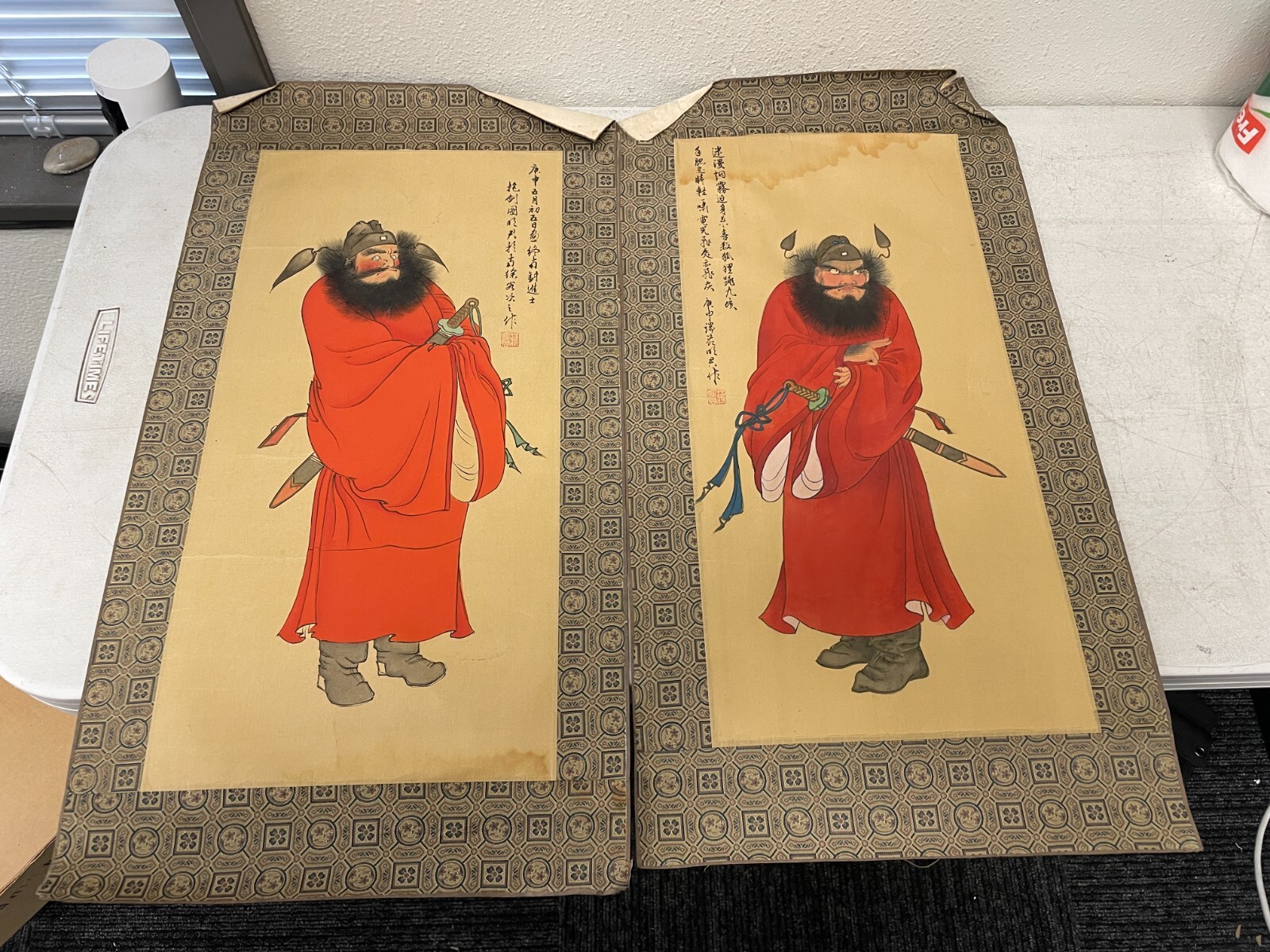 2Pcs Ghost Fighter Zhong Kui Chinese Wall Scroll Hand-Painted Artwork 22X12 cm 2Pcs Ghost Fighter Zhong Kui Chinese Wall Scroll Hand-Painted Artwork 22X12 cm