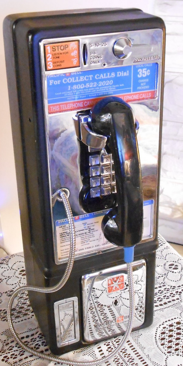 VINTAGE Western Electric COIN PUSHBUTTON PAYPHONE VERY NICE COMPLETE & WORKS
