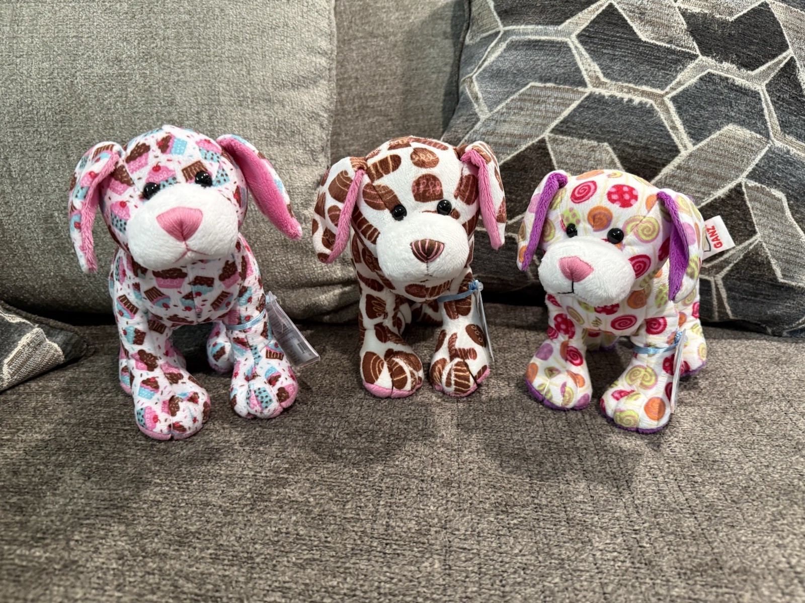 (3) WEBKINZ: Delightz Chocolate Pup, Delightz Cupcake Pup, Delightz Lollipop Pup (3) WEBKINZ: Delightz Chocolate Pup, Delightz Cupcake Pup, Delightz Lollipop Pup