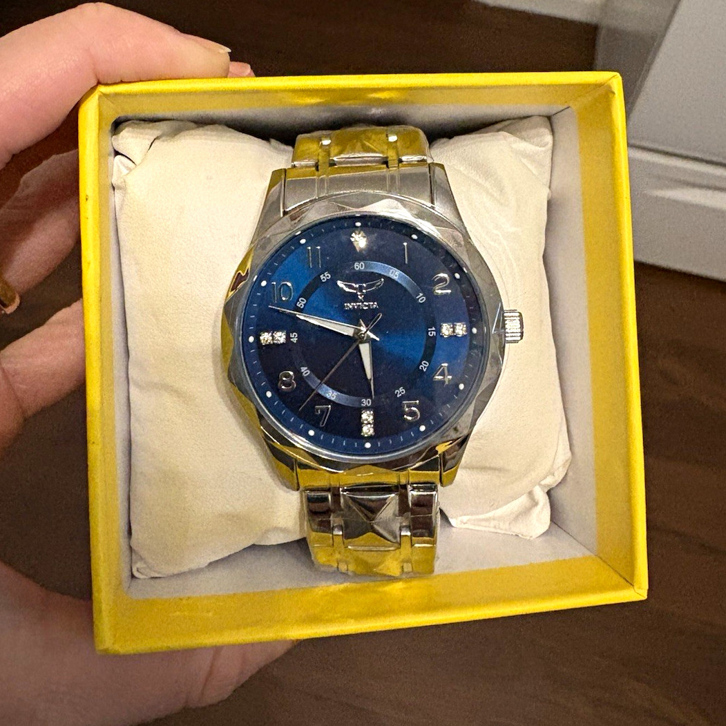 Invicta 69028 Men’s Silver Watch Blue Dial New Unworn w/ Box & Tag