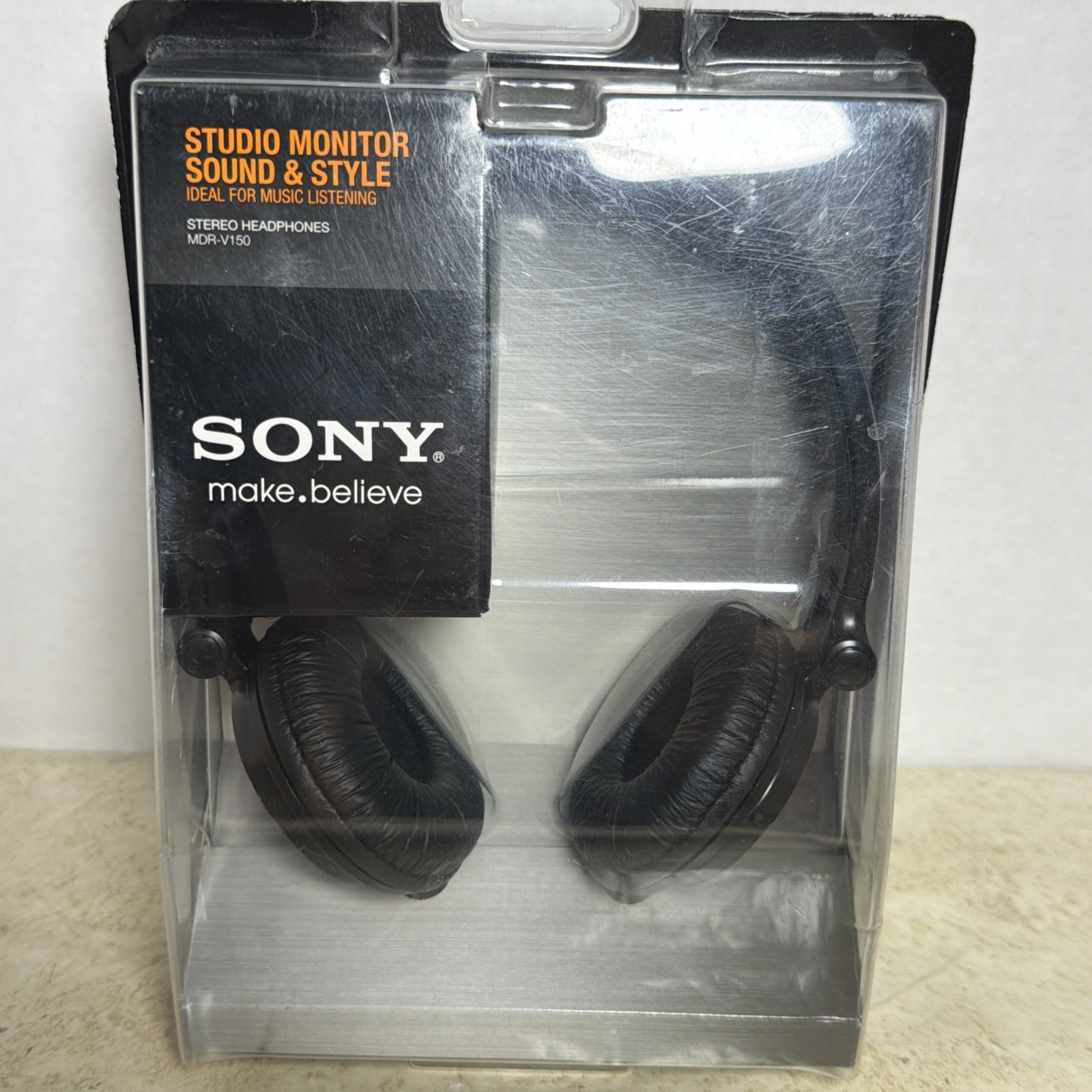 NEW SEALED Sony Studio Monitor Series High Fidelity Headphones MDR-V150