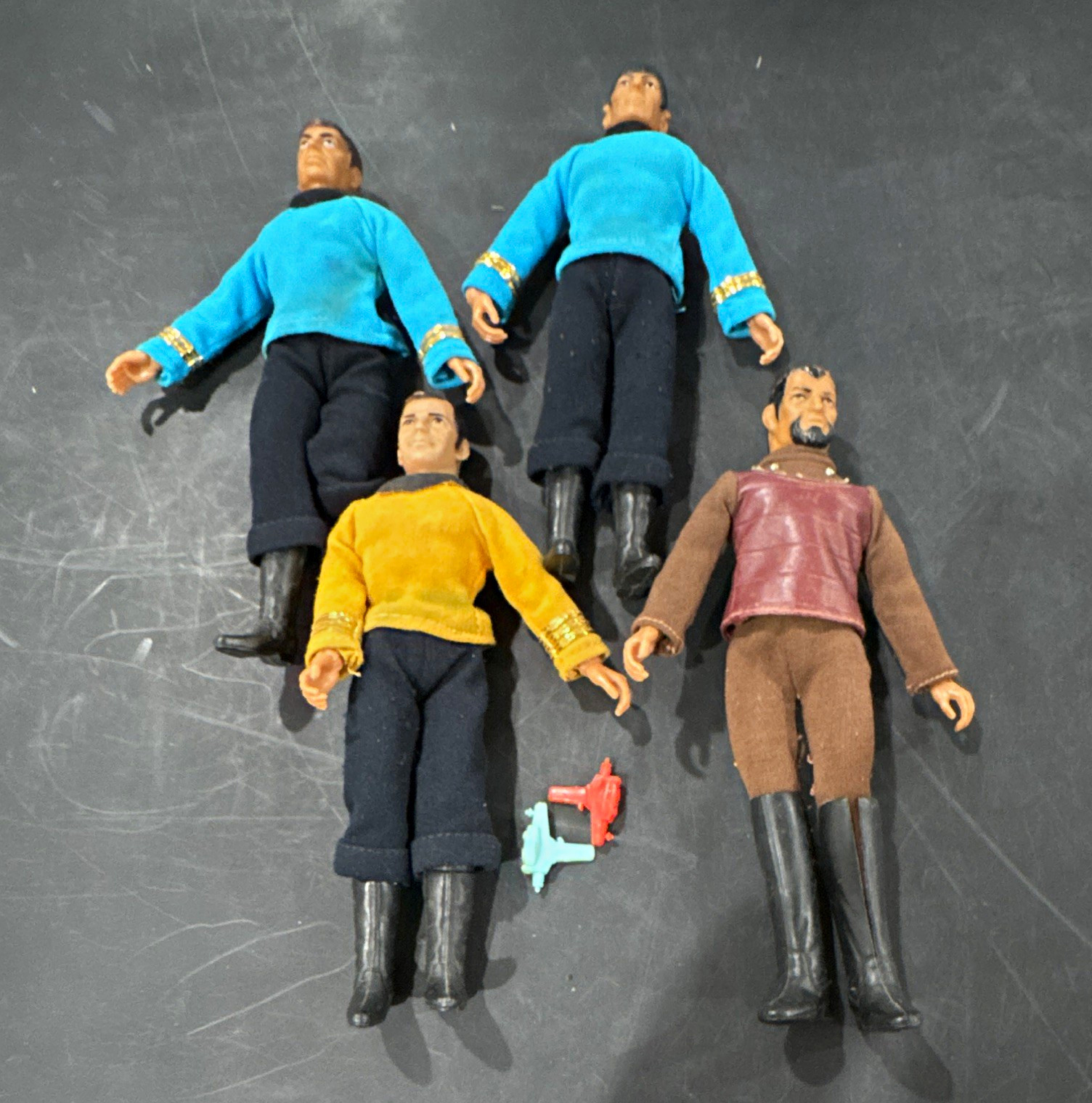 Vintage 1974 Mego Star Trek Lot - Kirk, Spock, Scott, Klingon Figures w/ Phasers Vintage 1974 Mego Star Trek Lot - Kirk, Spock, Scott, Klingon Figures w/ Phasers