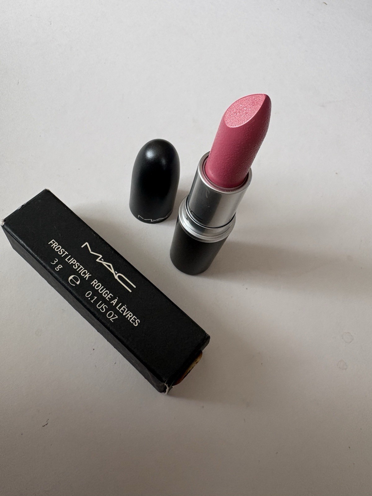 MAC Cosmetics Lipstick BOMBSHELL BNIB NEW Vintage HTF rare MAC Cosmetics Lipstick BOMBSHELL BNIB NEW Vintage HTF rare