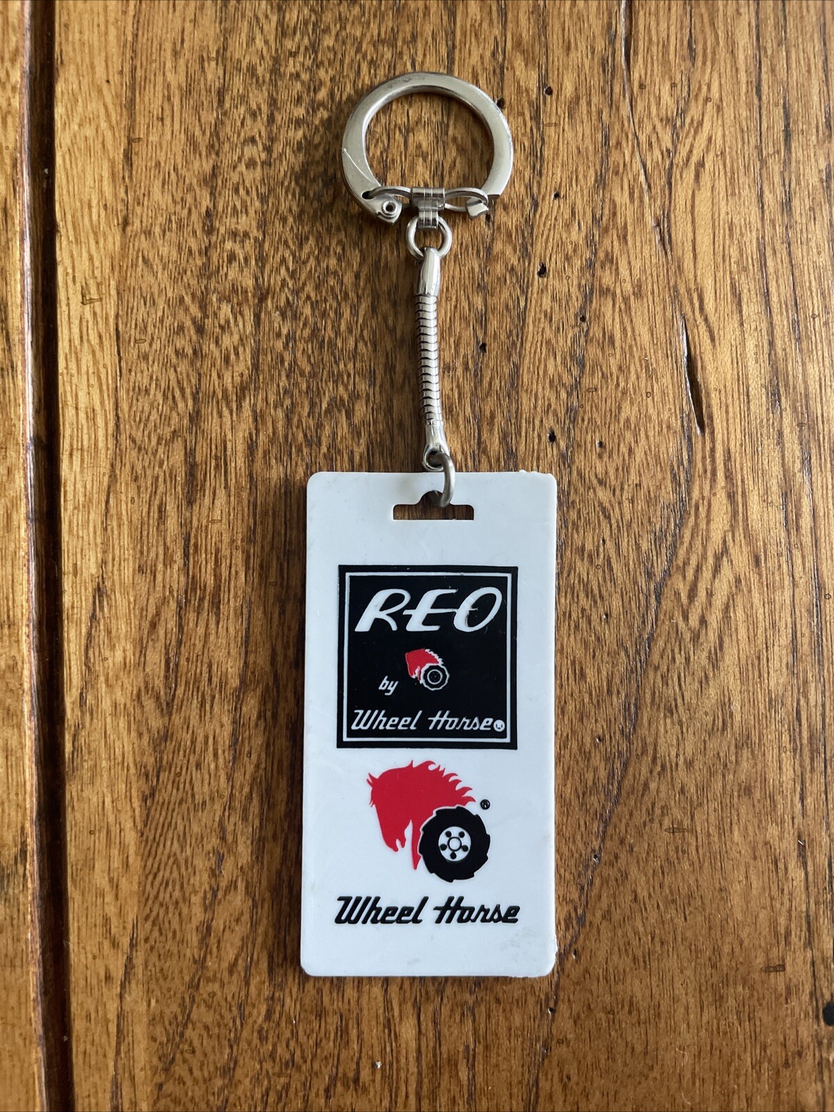 NOS GENUINE WHEEL HORSE REO KEY CHAIN FOB 1960’s EXCELLENT