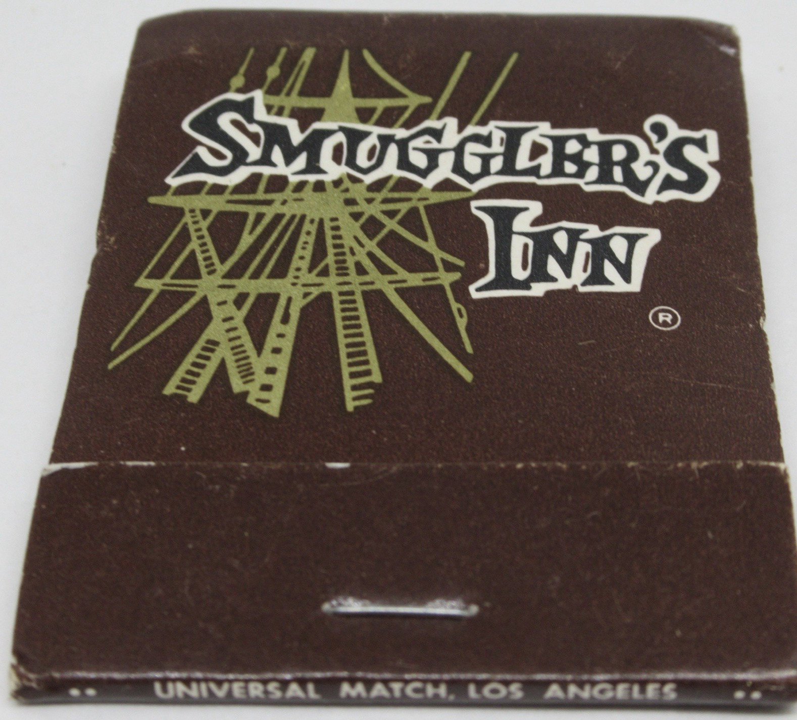 Smuggler\'s Inn Restaurant Food & Grog FULL Matchbook