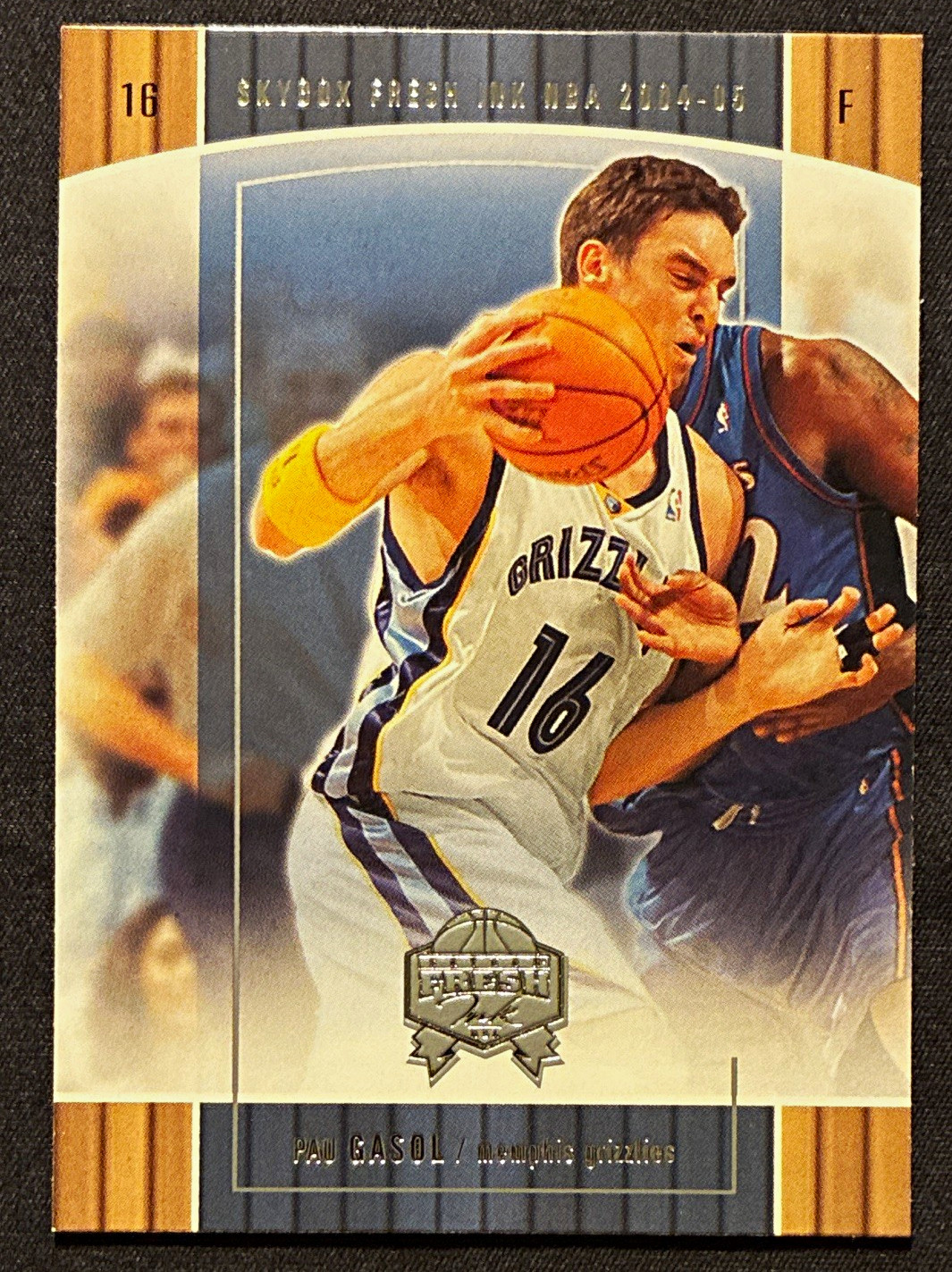 Fleer/SkyBox 2004-05 Fresh Ink Basketball -  Pau Gasol #16 Memphis Grizzlies