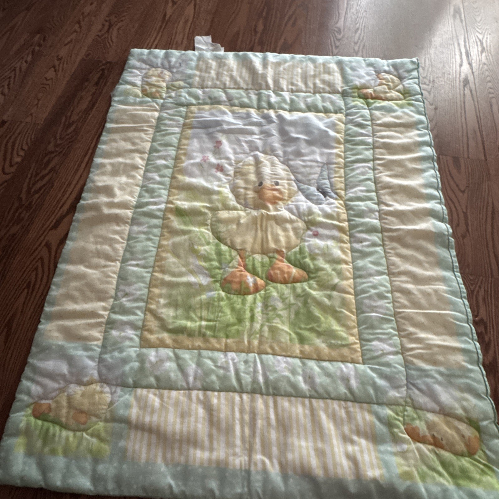Vintage 1990’s Little Suzy\'s Zoo Crib Blanket 34”x 43”. Very Cute Vintage 1990’s Little Suzy\'s Zoo Crib Blanket 34”x 43”. Very Cute