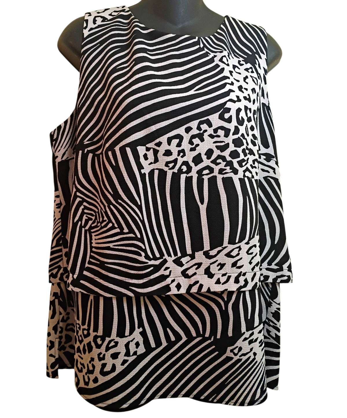 Chicos Black White Mixed Animal Print  Tank Top Size 1 Sleeveless