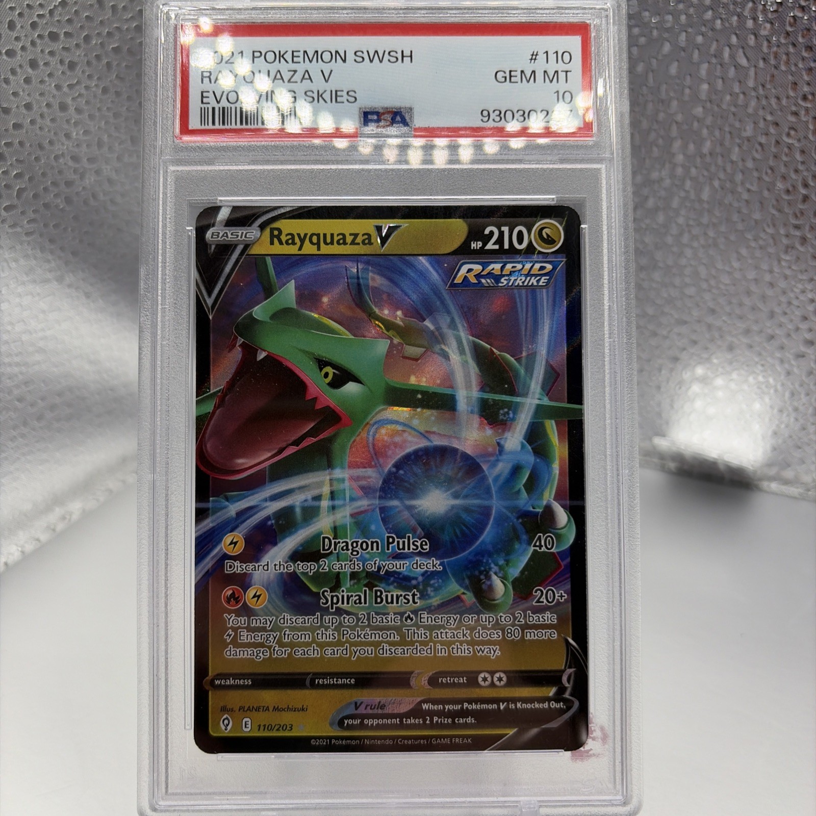 2021 Pokemon SWSH07 Evolving Skies Rayquaza V 110/203 Holo PSA 10
