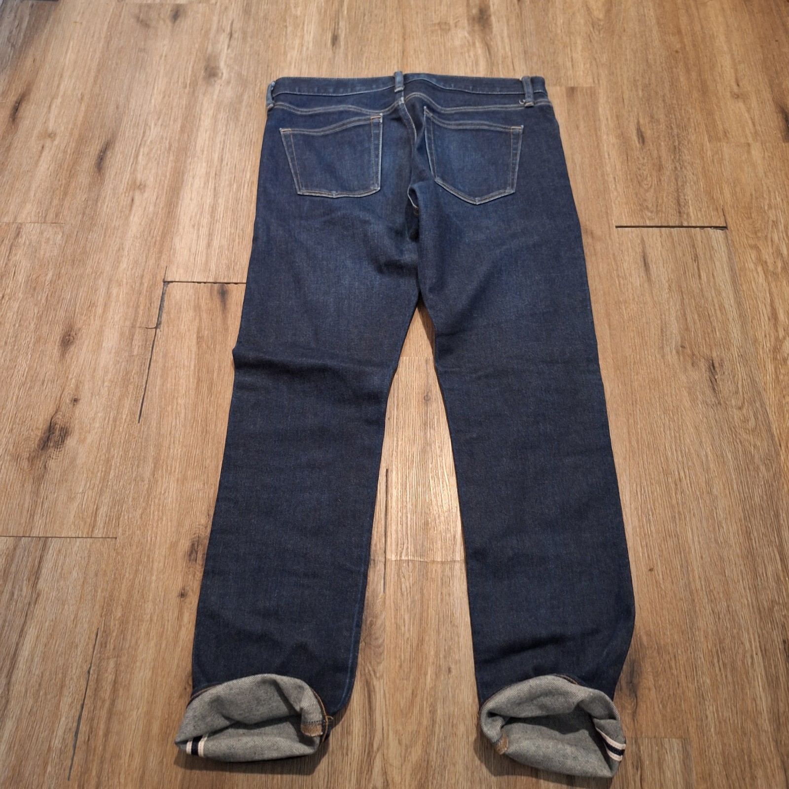 Uniqlo Jeans Mens 32x32 Blue Dark Wash Selvedge Straight Leg Denim 