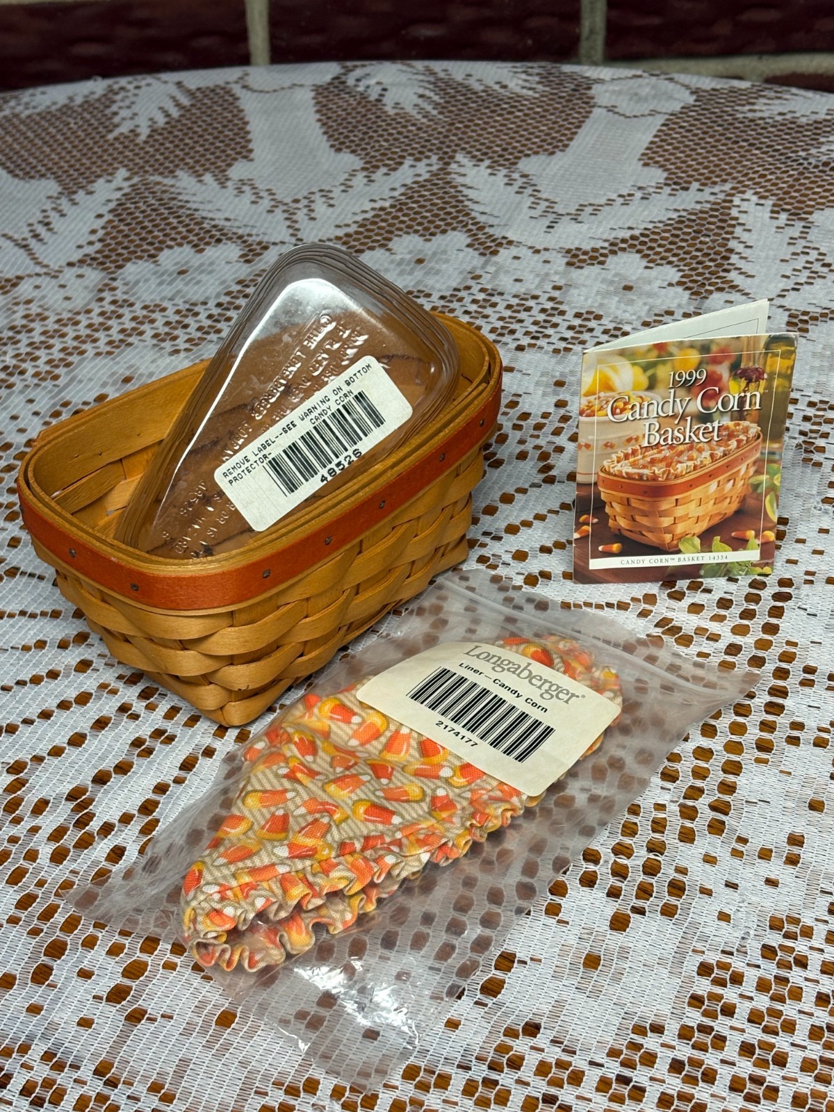 Longaberger 1999 Candy Corn Fall Autumn Basket Fabric & Plastic Liners Card