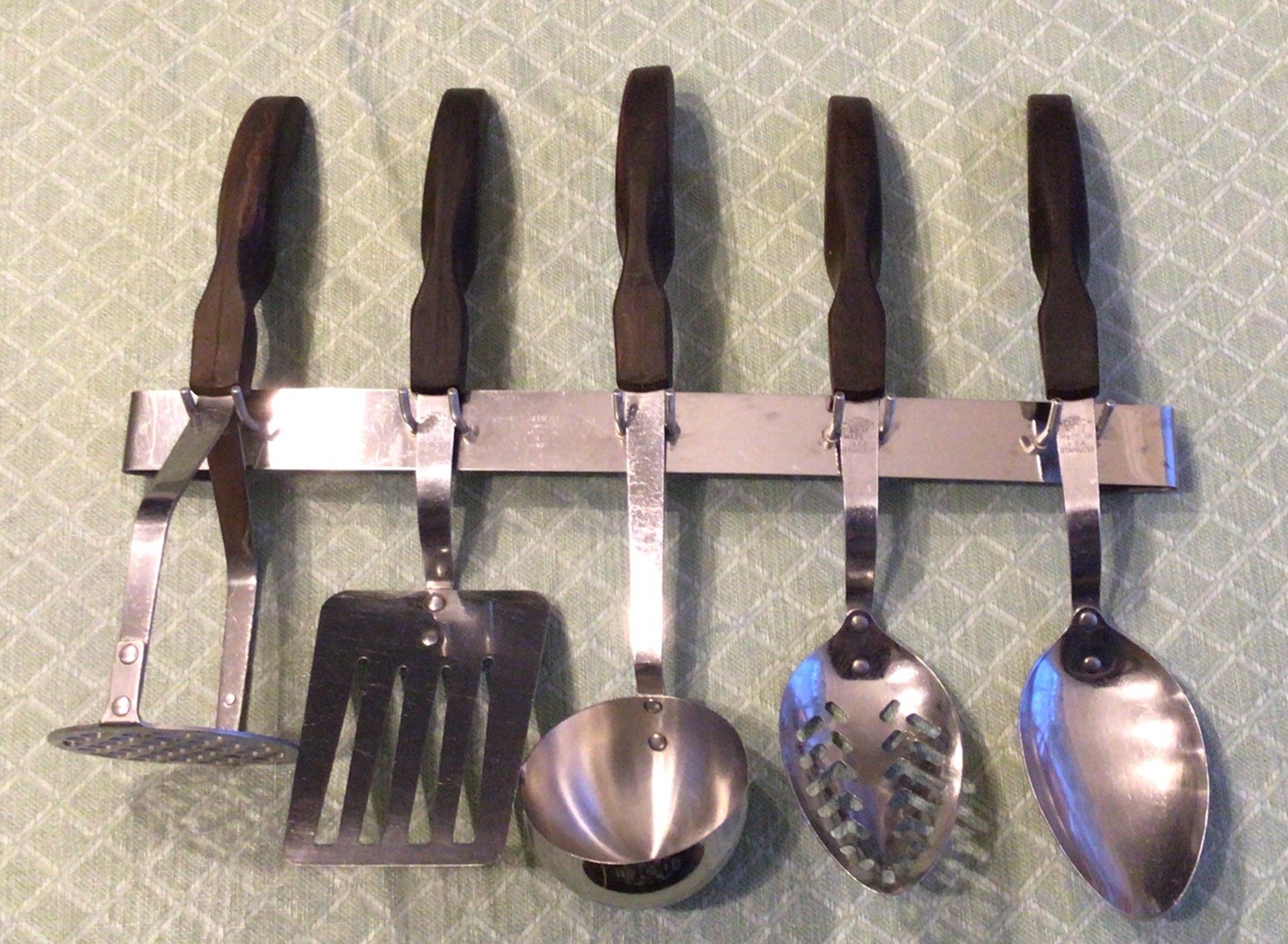 Vintage CUTCO 5 Pc Utensil Set With Hanging Rack USA #12, 13, 14, 15, 16, & 17