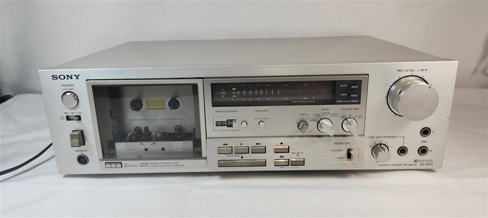 Sony Stereo Cassette Deck TC-K71 Vintage Audio Japan (Powers On)