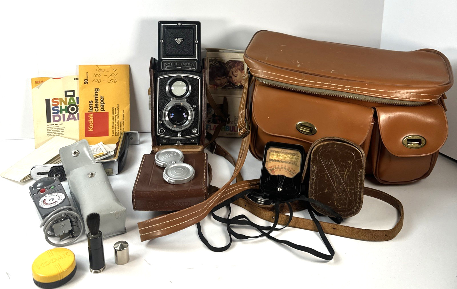 Rolleicord Camera, DBP DBGM, Franke & Heidecke Leather Case And Extras Working