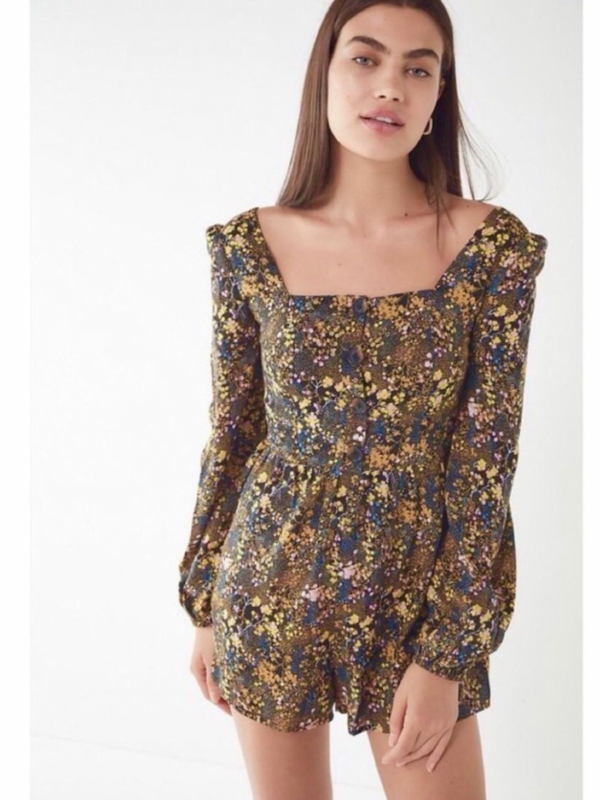 Urban Outfitters Women\'s Paulina Floral Square-Neck br Romper M Square Neck