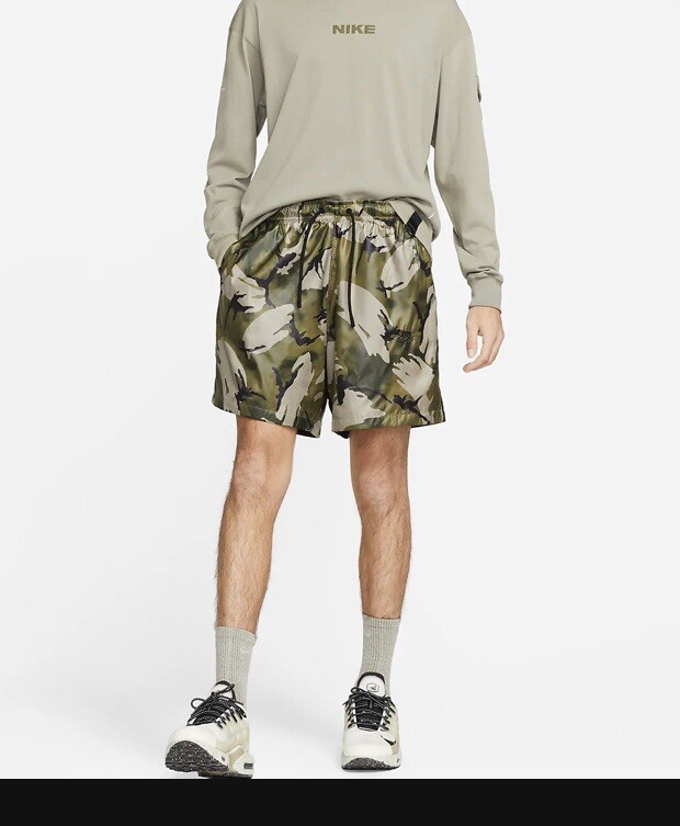 $95 Nike Sportswear Mens S Tech Pack Woven Shorts Green Black Camo DV2267-351