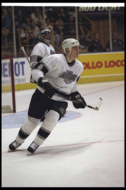 Defenseman Sean O\'\'Donnell Los Angeles Kings moves down the ice th- Old Photo