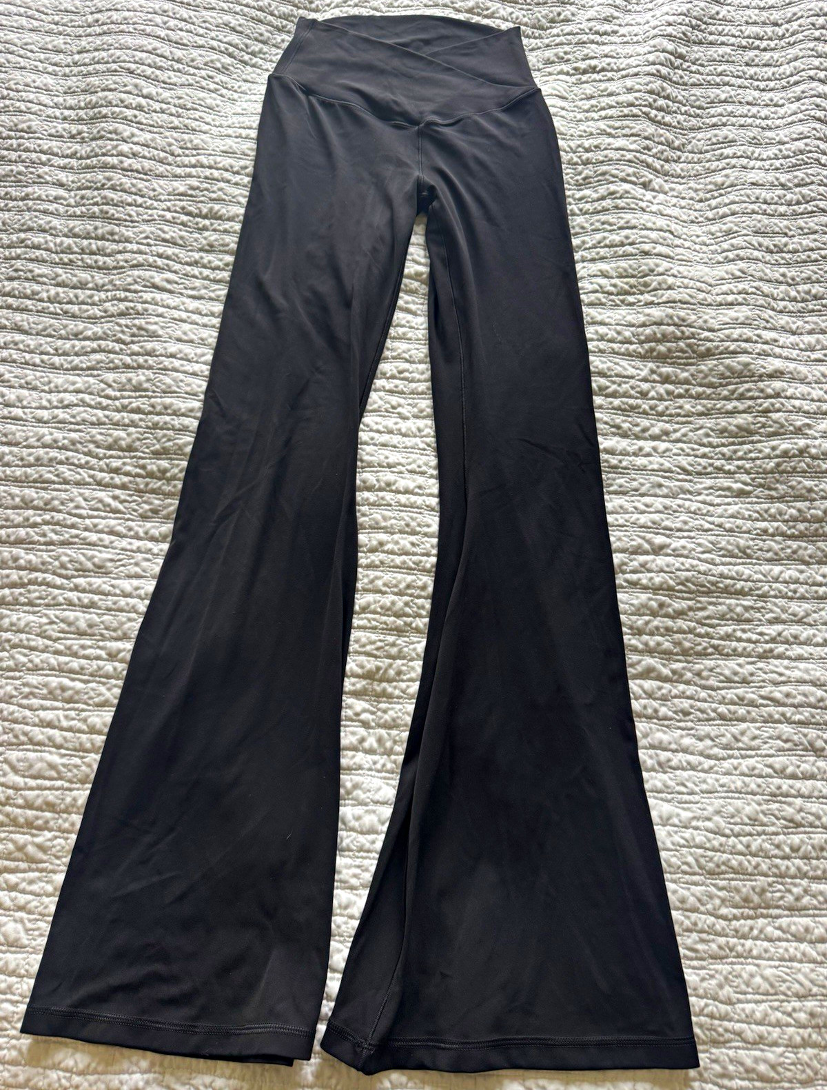 OFFLINE by Aerie Women\'s Black Flare Leggings Pull-On Activewear Size M OFFLINE by Aerie Women\'s Black Flare Leggings Pull-On Activewear Size M
