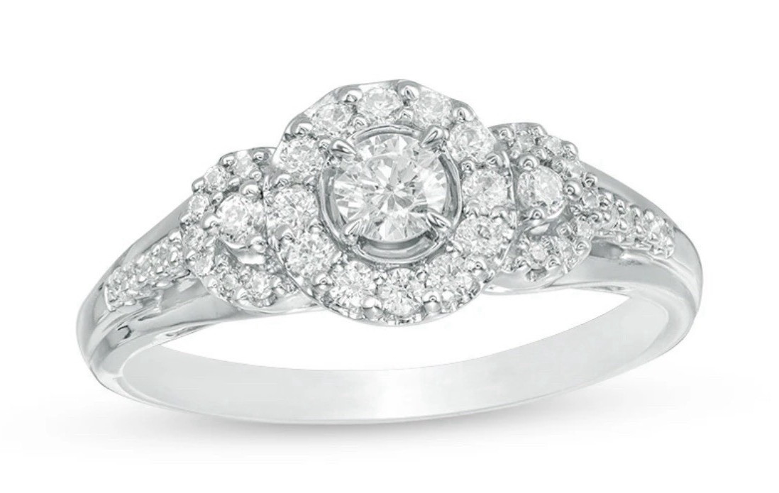 Zales 14k White Gold Round Diamond Halo Engraved Engagement Ring Size 7 Zales 14k White Gold Round Diamond Halo Engraved Engagement Ring Size 7