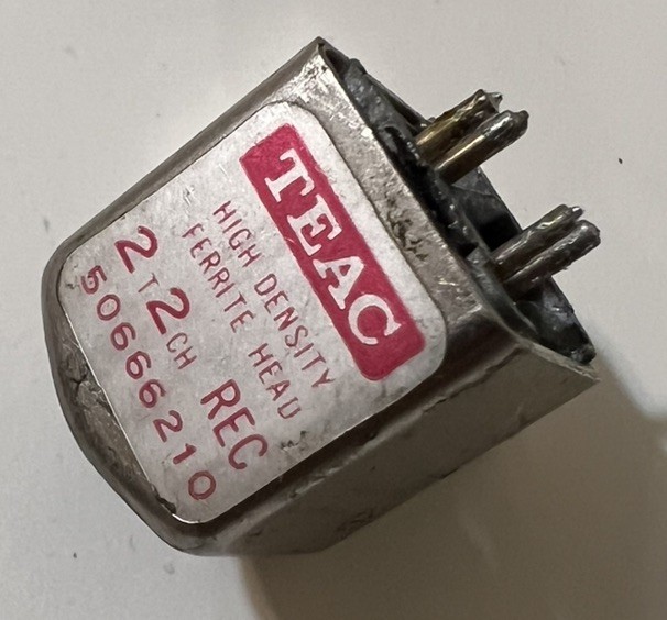 Rare Vintage 2TR/2CH Ferrite Record Head #50666210 for Hi End TEAC A-7030GSL Rare Vintage 2TR/2CH Ferrite Record Head #50666210 for Hi End TEAC A-7030GSL