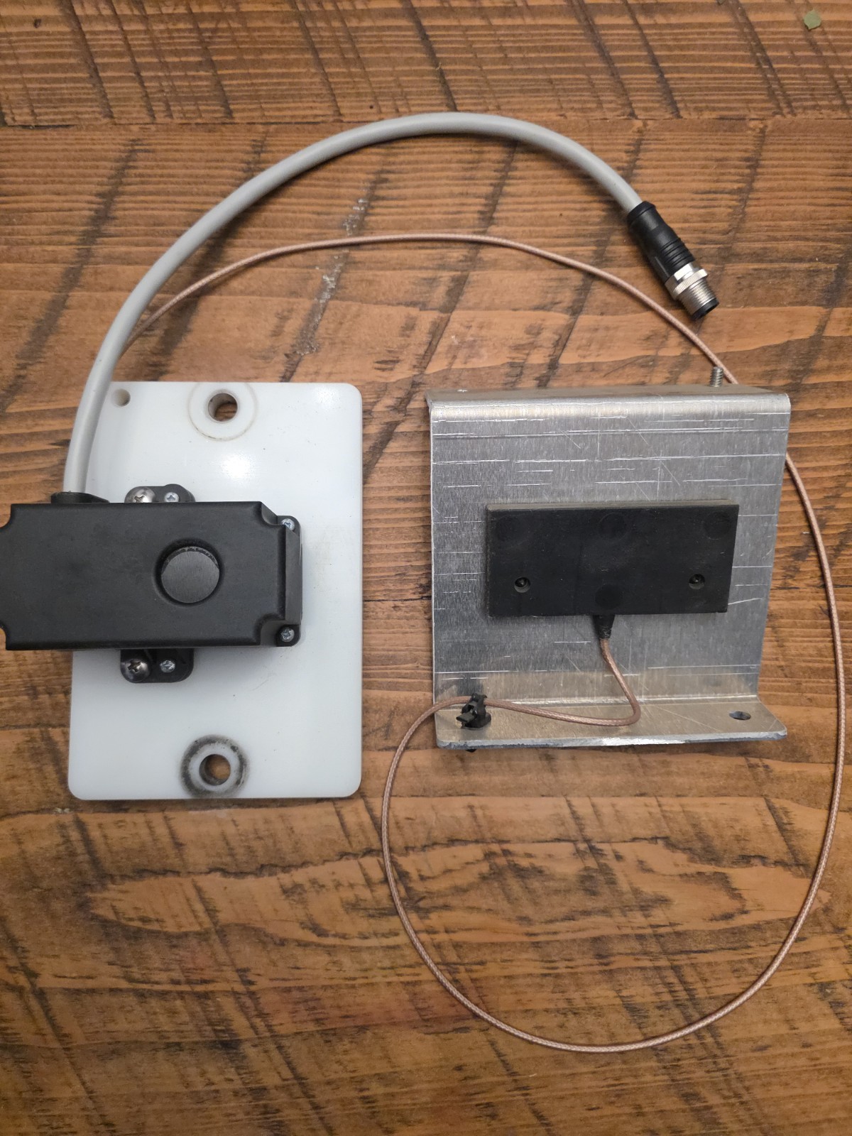 RYTEC FEIG Electronic TST PD-FSAS-A-10 Wireless Position Encoder RYTEC FEIG Electronic TST PD-FSAS-A-10 Wireless Position Encoder