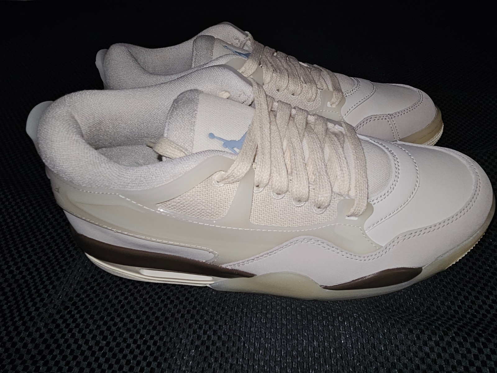 NEW Air Jordan 4 RM Off-white/Brown accent Men\'s Size 8.5 NEW Air Jordan 4 RM Off-white/Brown accent Men\'s Size 8.5