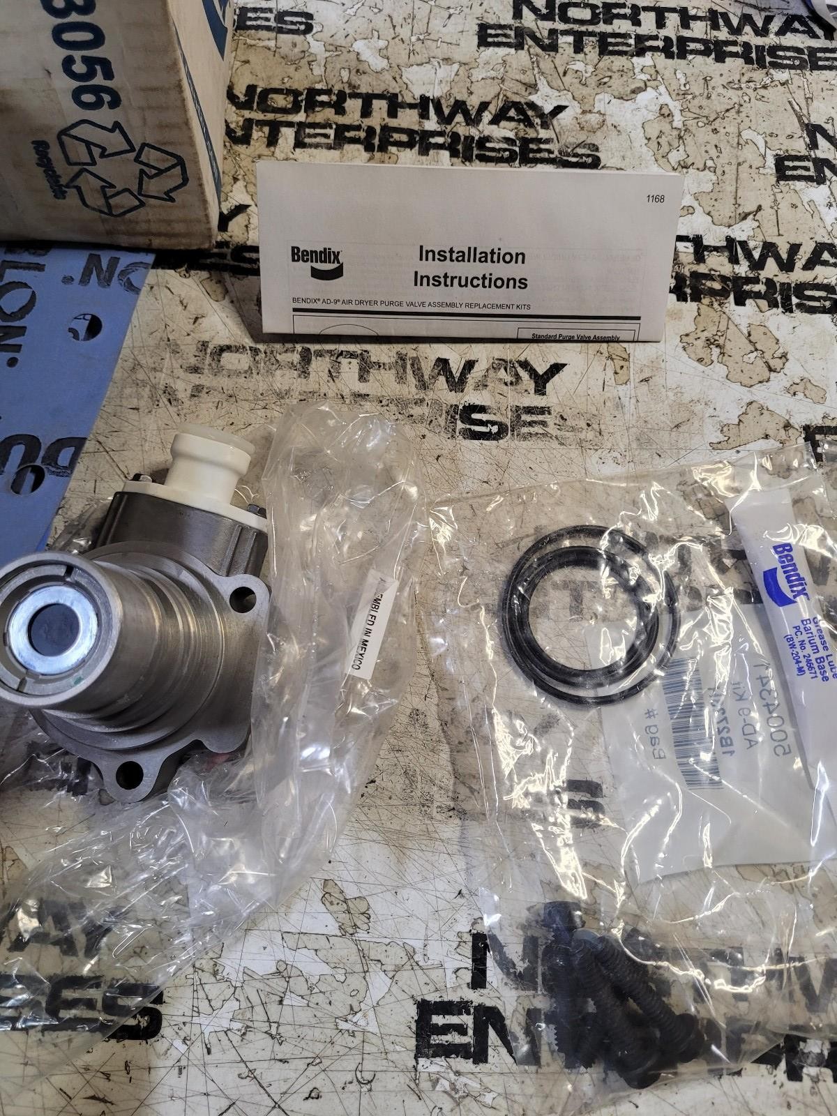 Bendix 5004341X - AD-9 Air Brake Dryer Purge Valve Assembly