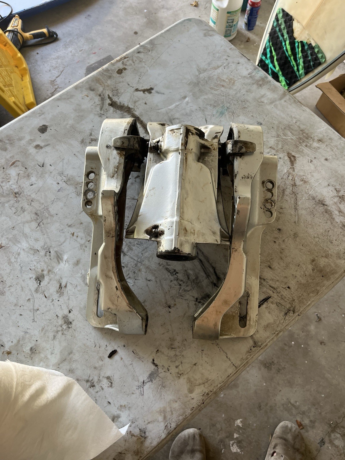 Honda BF50 Swivel Bracket