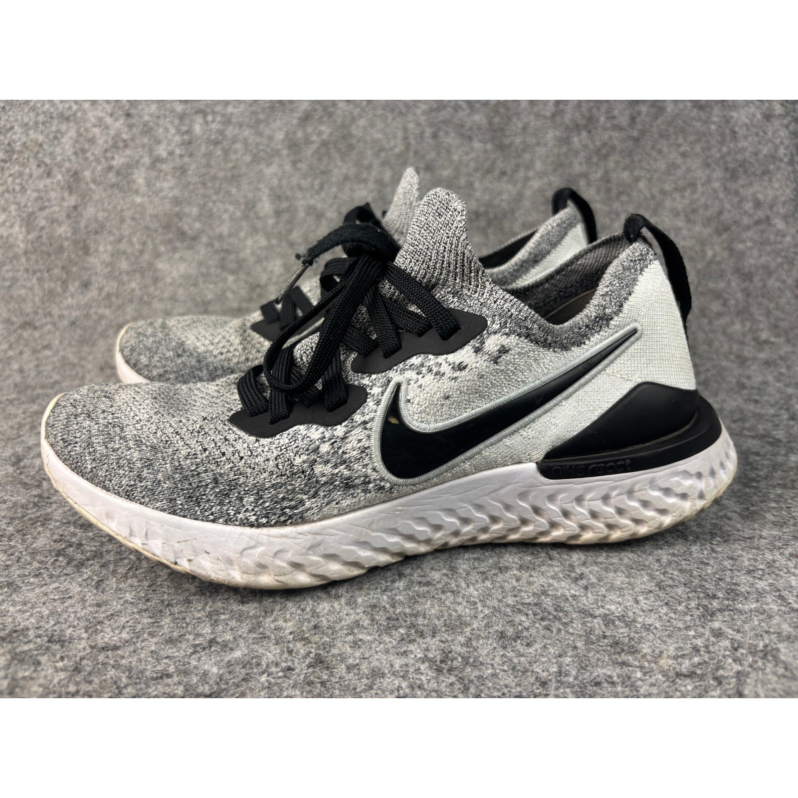 Nike Epic React Flyknit 2 Running Shoes Womens 8 Grey Black BQ8927-102 Sneaker