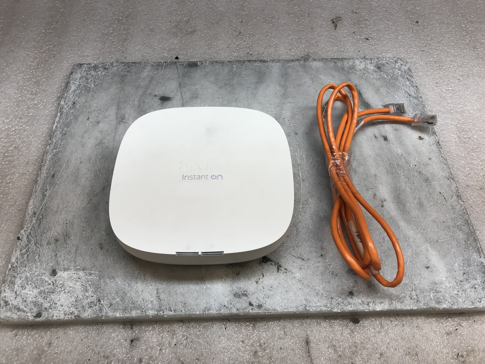 Aruba Instant On AP22 Access Point APIN0505 Aruba 500 - Cover Ethernet Cbl Inc