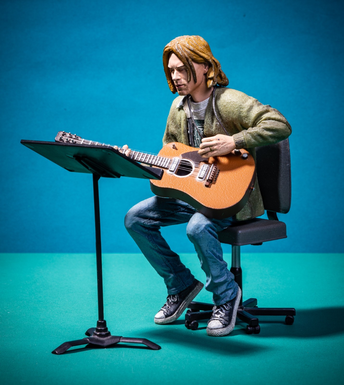NECA Kurt Cobain MTV Unplugged 2006 Figure Complete Nirvana No Box Rare