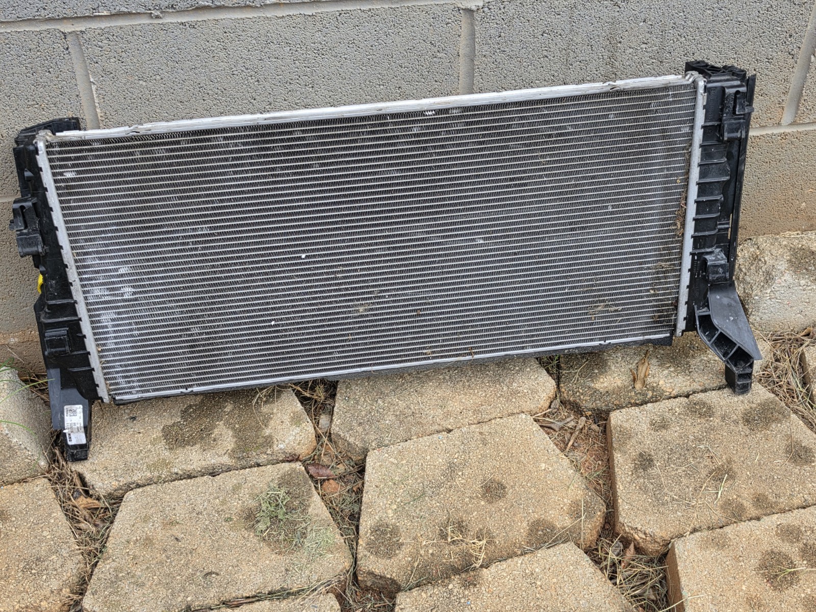 OEM radiator 17117617635 fits 14-19 Mini Cooper