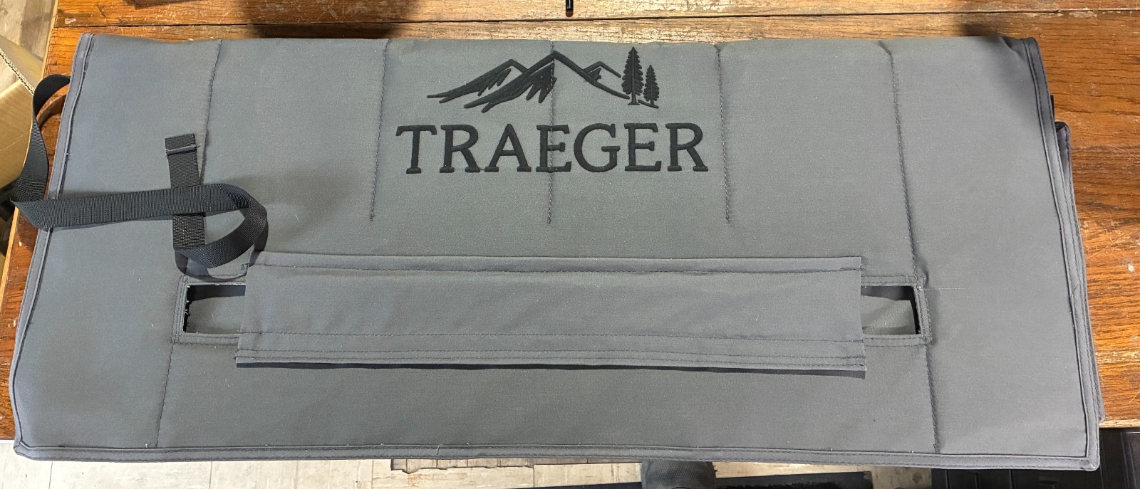 Traeger Pro 34 Grill Insulation Blanket Gray BAC628 Open Box Traeger Pro 34 Grill Insulation Blanket Gray BAC628 Open Box