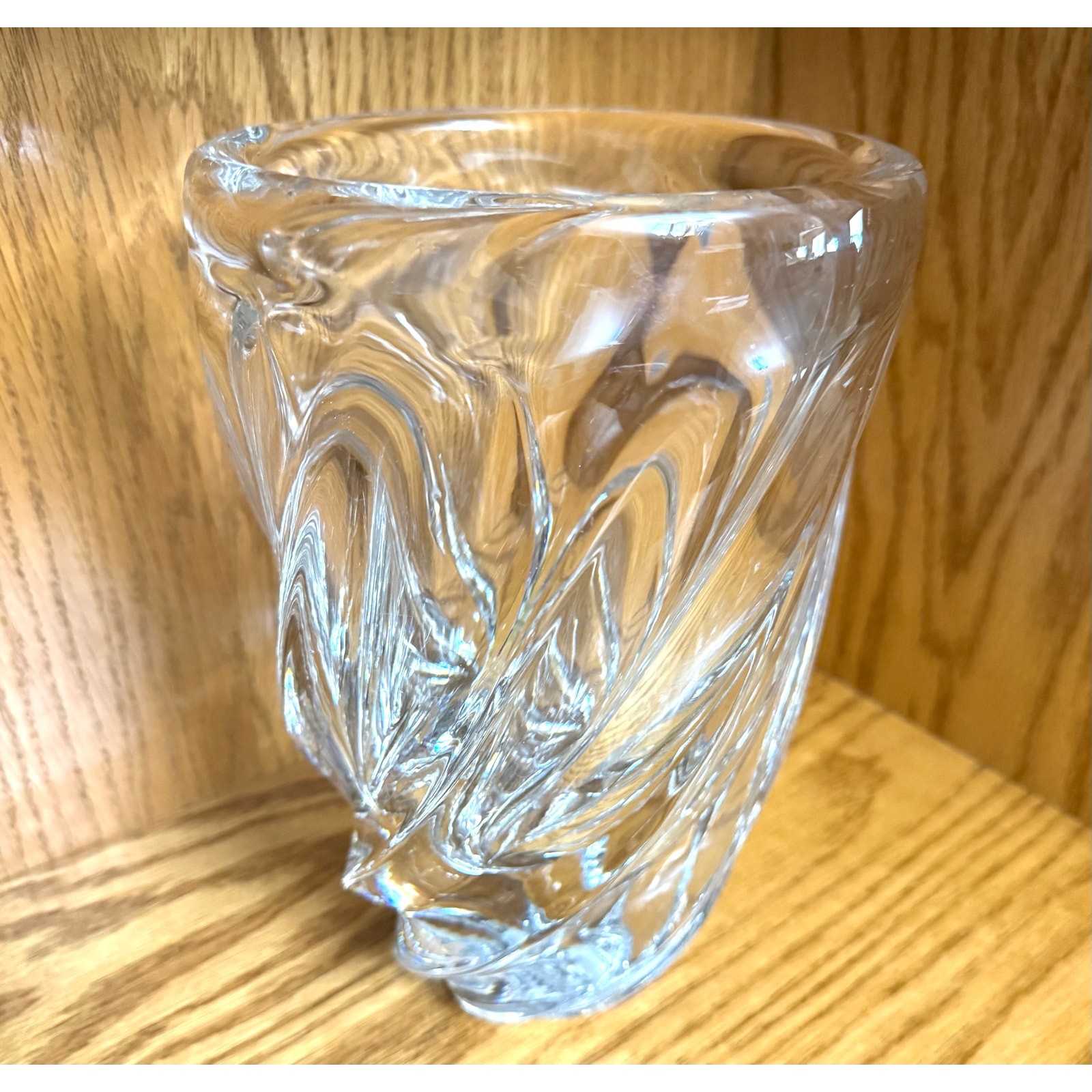 Massive 10 Lb Vintage Clear Crystal Swirl Vase Heavy Thick Art Glass 9.5\