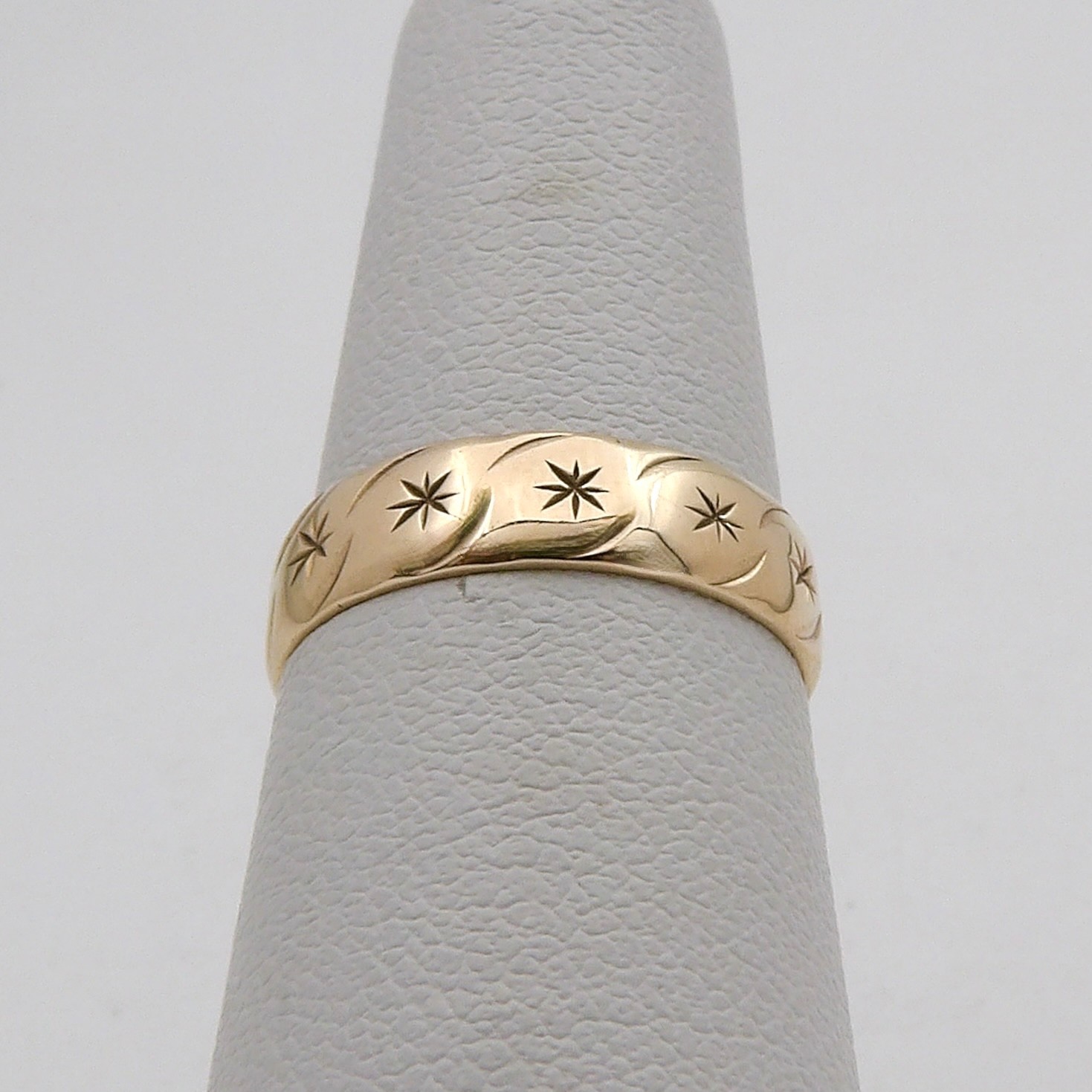 Solid 9ct 9k Gold Stars Wedding Band Ring Vintage England Berker Bros sz5.5 Solid 9ct 9k Gold Stars Wedding Band Ring Vintage England Berker Bros sz5.5