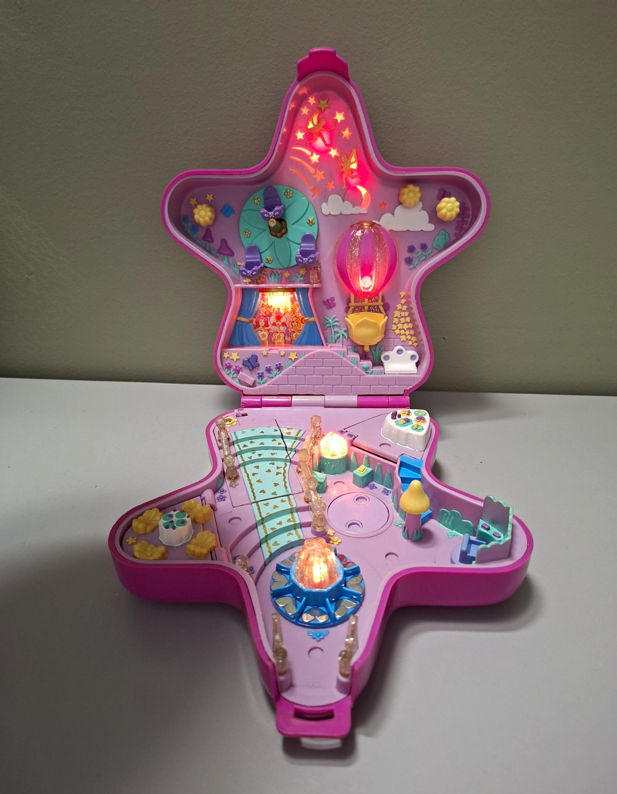 Vintage Bluebird Toys Polly Pocket Light-Up Star Doll Playset Plastic 1993